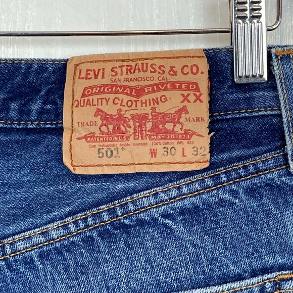 Vintage 501 Levi’s 80’s/90’s in perfect mid-wash💕 - Picture 2 of 7